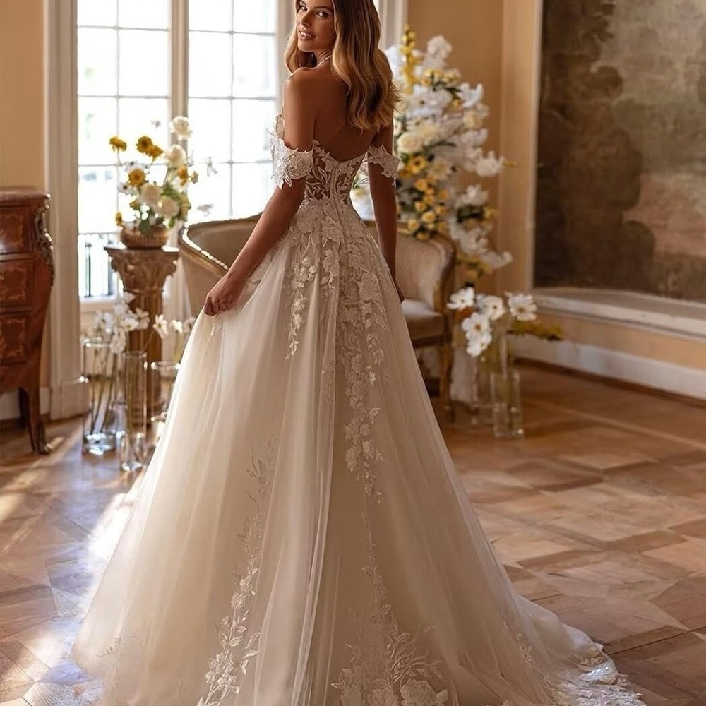 Off-Shoulder Lace Appliqué Bridal Gown in white